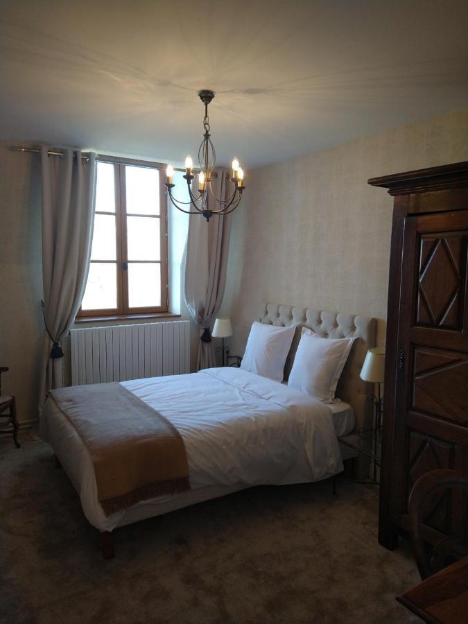Hotel La Croix De Vernuche Varennes-Vauzelles Εξωτερικό φωτογραφία