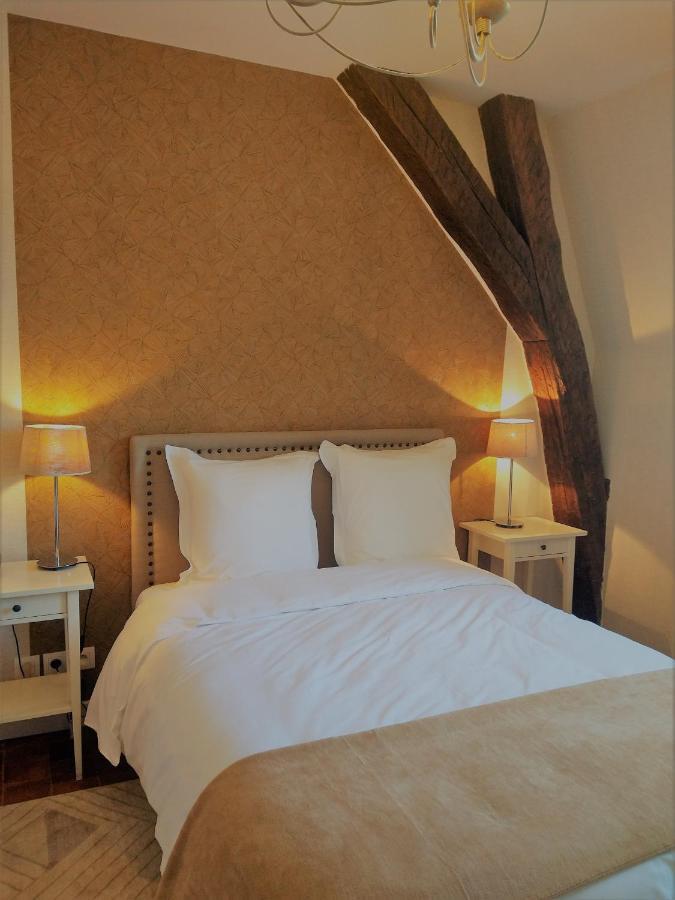 Hotel La Croix De Vernuche Varennes-Vauzelles Εξωτερικό φωτογραφία